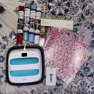 Cricut EasyPress & Vinyl